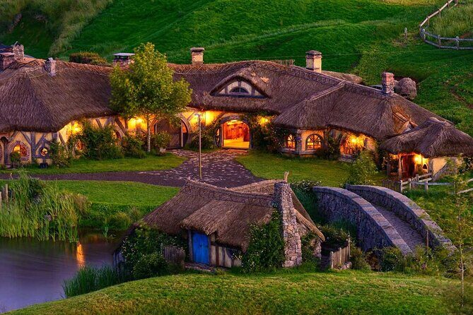 2 Night Auckland - Arrival Option with Hobbiton and Waitomo Caves - Good To Know