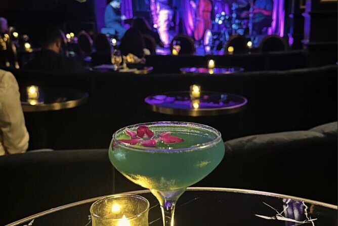 2-Night Bundle: Hollywood Night Tour with Dinner & Comedy Show - In The Sum Up