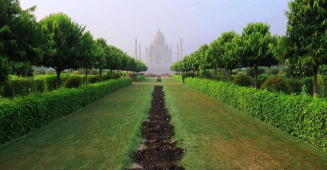 2 Nights 3 Days Delhi Agra Tour By Car - Duration and Languages