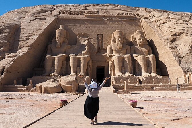 2 Nights Nile Cruise From Luxor to Aswan - Dining and Entertainment Onboard