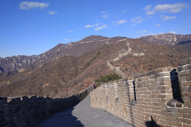 2 Sections Great Wall Hiking Tour to Mutianyu & Huanghuacheng - What To Expect