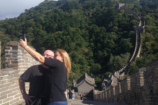 2 Sections Great Wall Hiking Tour to Mutianyu & Huanghuacheng - Booking Information