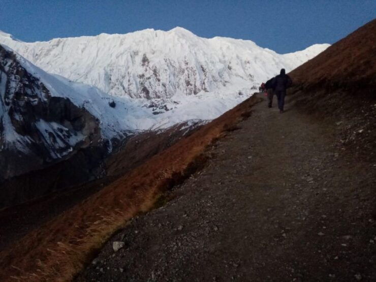 20 Days Annapurna Circuit Trek With Pisang Peak Climbing - Activity Details