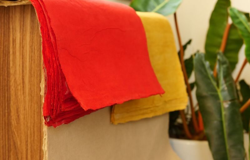 200-Year Folk Art Workshop: Craft Your Heritage Souvenir in Hanoi - Coloring your print and saving the moment