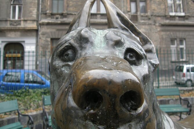 22 Dog-Statues in Budapest - an Unusual Tour - Tour Details