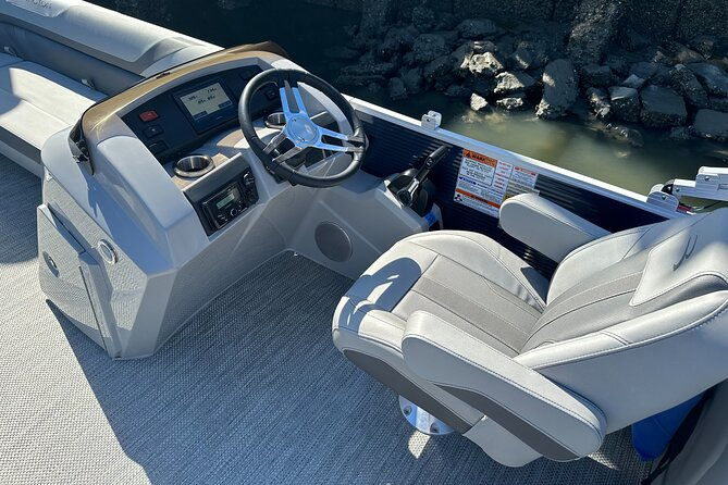 22 ft. Luxury Pontoon Private Hilton Head Boat Rental for 2 Hours - A Deep Dive into the Experience