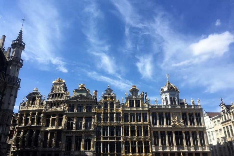 2,5 Hours Walking Tour with Chocolate, Waffles and Frites. - Introduction