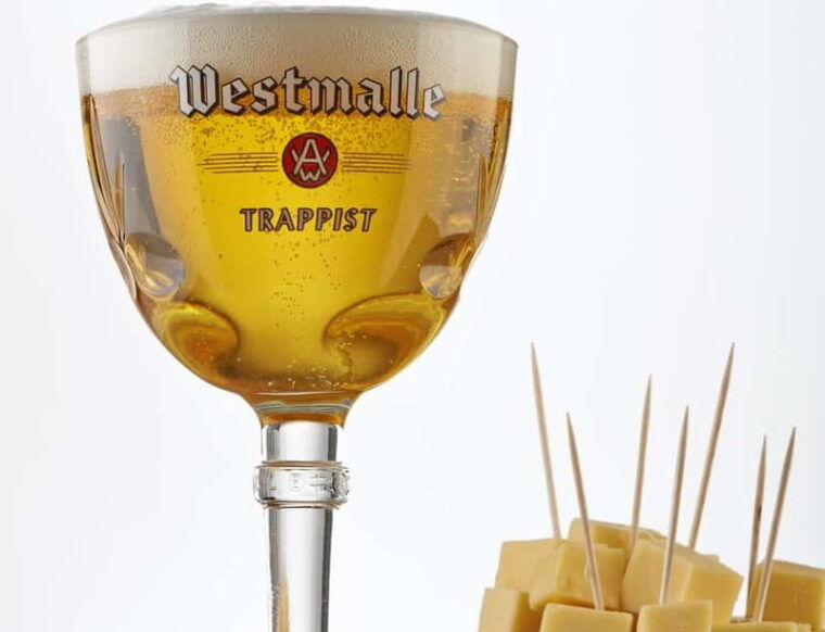2,5 Hours Walking Tour with Chocolate, Waffles and Frites. - What’s Included and What to Expect