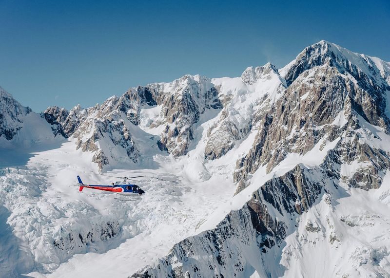 25 Minute Glacier Helicopter Flight with Snow Landing - Choosing Franz Josef or Fox Glacier