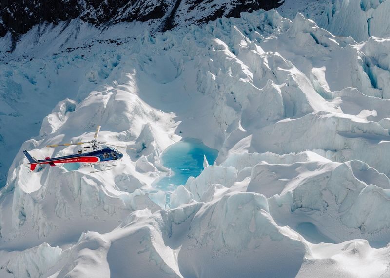 25 Minute Glacier Helicopter Flight with Snow Landing - Who will get the most from this flight