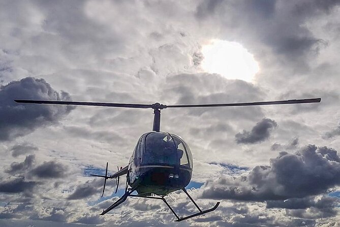 25 Minute Helicopter Discovery Trial Lesson - Safety Briefing and Flight Basics