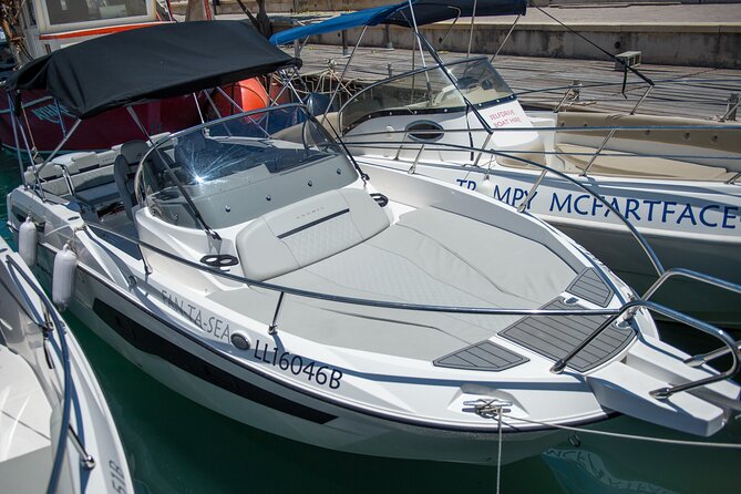 250hp Karnic SL702- With Cabin - Arrival and Briefing Process