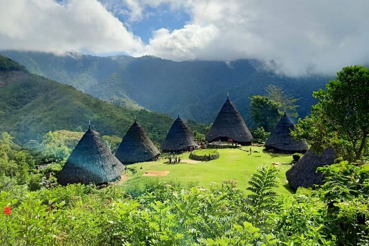 2D1N Exotic Waerebo Village Tour from Labuan Bajo - The return to Labuan Bajo