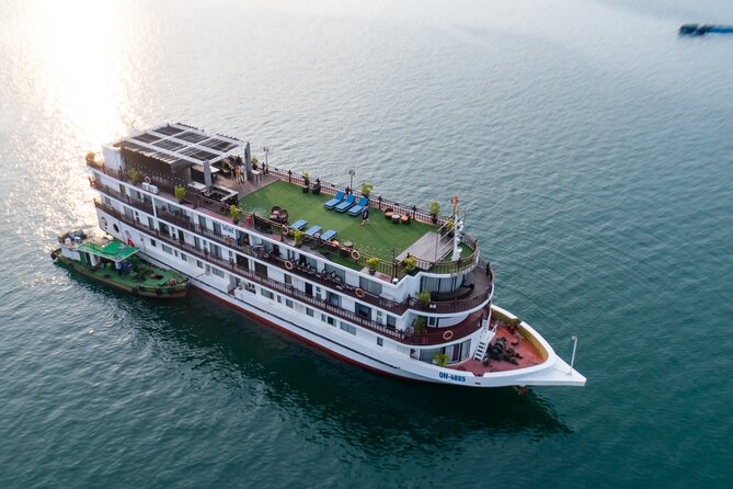 [2D1N] Halong Amanda Cruise - Luxury Unique Cruise on Bay - Meeting Point