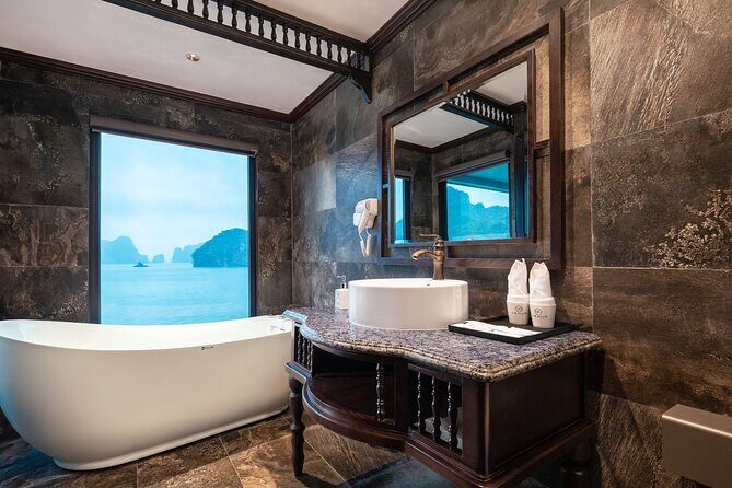 2D1N Halong & Lan Ha Bay cruises (5-star) - Itinerary Breakdown: Day 1