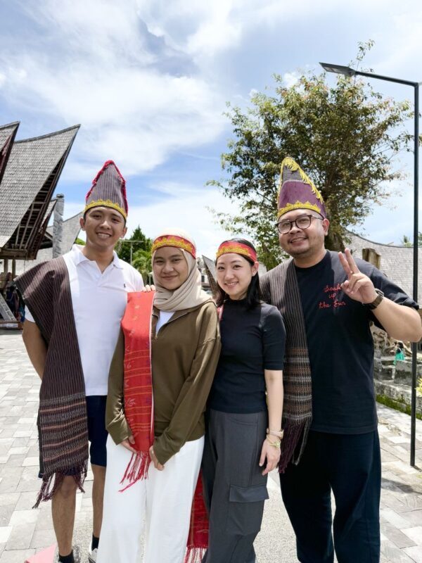2D1N Lake Toba, Samosir Island from Medan - Private guides make a practical difference