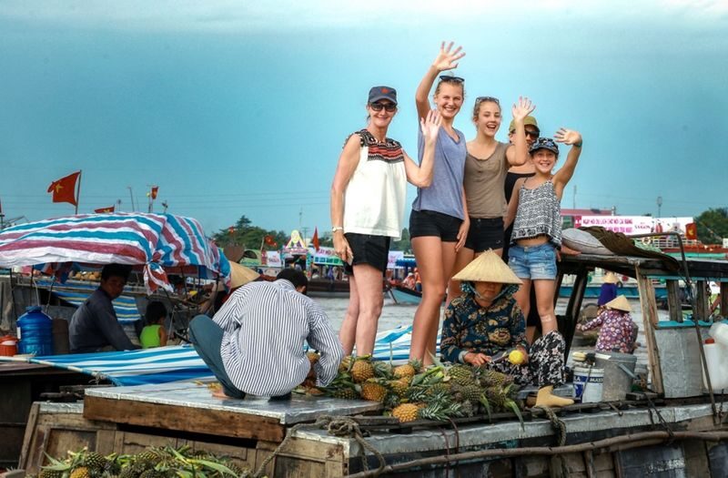 2D1N Mekong Delta with Floating Market Guided Tour - An early boat ride to Cai Rang Floating Market