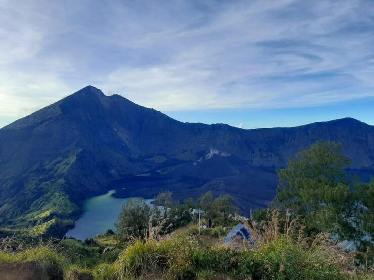 2D1N RINJANI SENARU CRATER RIM TREK - Detailed Itinerary