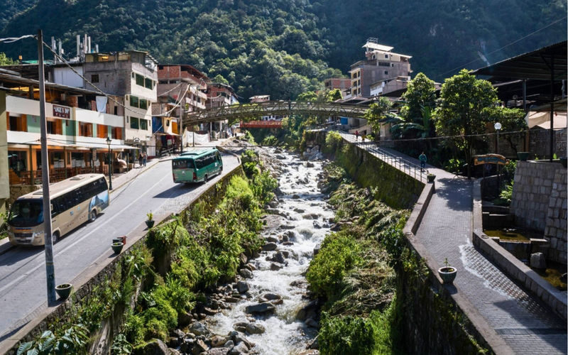 2D1N Sacred Valley and Machu Picchu Tour - The train to Aguas Calientes