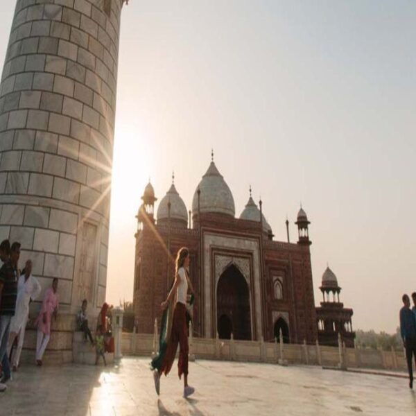 2Day Delhi & Agra Private Tour With Taj Mahal & Breakfast - Stay in a 5-Star Hotel With Breakfast