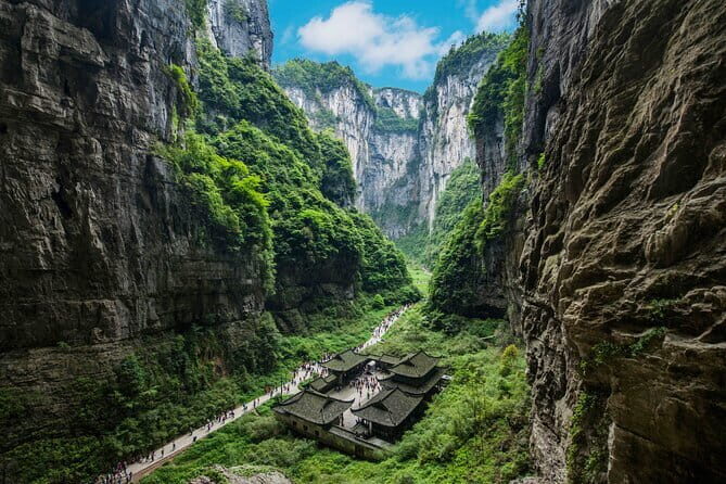 2Day Wulong Karst Park+Dazu Carvings World Heritage Private Tour - A Deep Dive into the 2-Day Wulong Karst Park + Dazu Carvings Private Tour