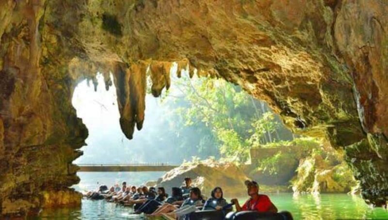 2DTour Jomblang,Pindul, Sultan Palace,Taman Sari&Batik class - An In-Depth Look at the 2-Day Tour Experience