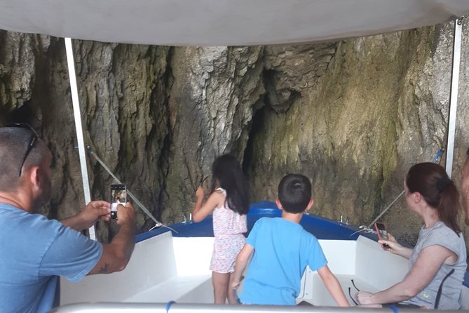 2h Boat Tour of Ortigia Sea Caves South Coast and Gulf of Syracuse - Small Boat Advantages