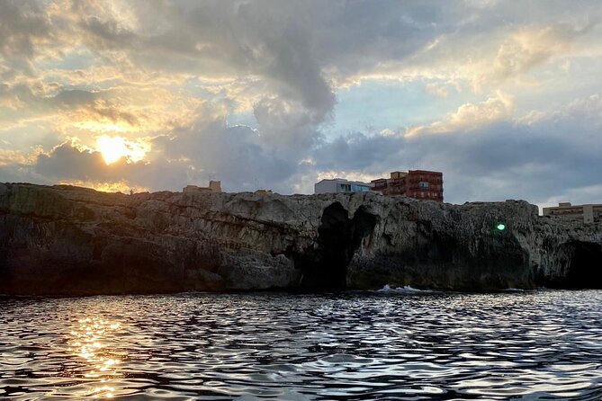 2h Boat Tour of Ortigia Sea Caves South Coast and Gulf of Syracuse - The Sum Up