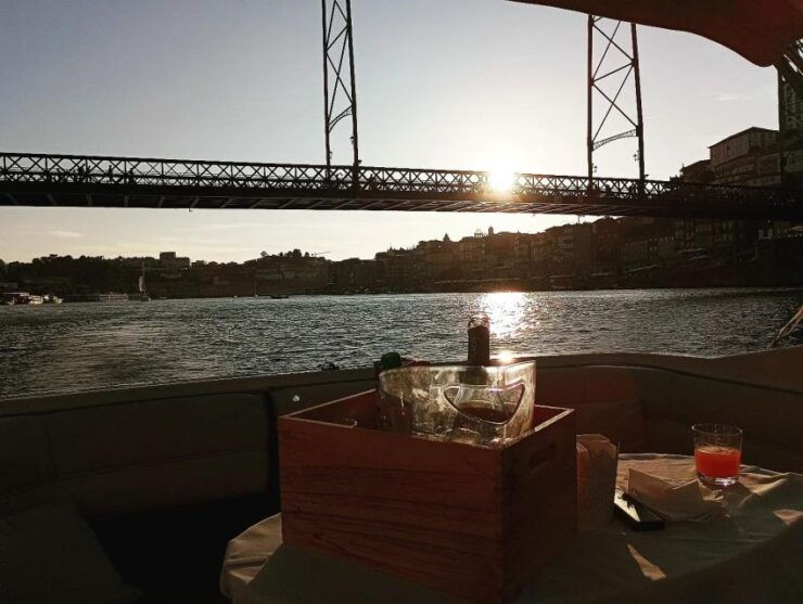 2h Private Boat Trip for Two With Tasting in Porto - Activity Details