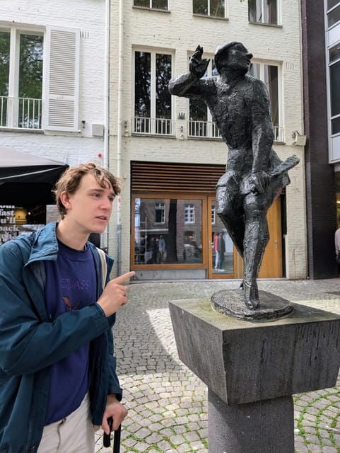 2H Walking Tour Maastricht - The Guide and the Experience