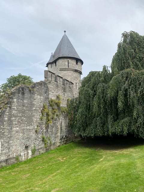 2H Walking Tour Maastricht - Who Might Want More?