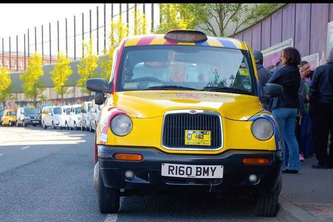 2hours Republican & Loyalist Mural Black Taxi Tour From Belfast - Tour Highlights in Belfast