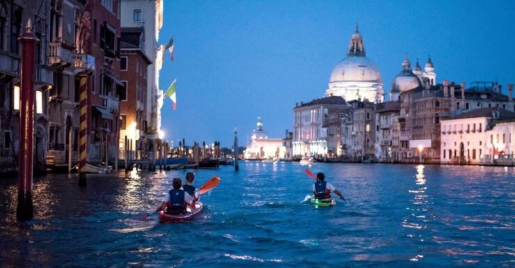 2hr Night Kayak Tour in Venice: Premium Tour With Sunset - Tour Details