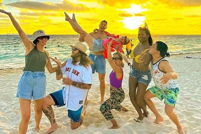 2x1 Tour: Isla Contoy, Isla Mujeres, Open Bar, Lunch and Transfers - Questions
