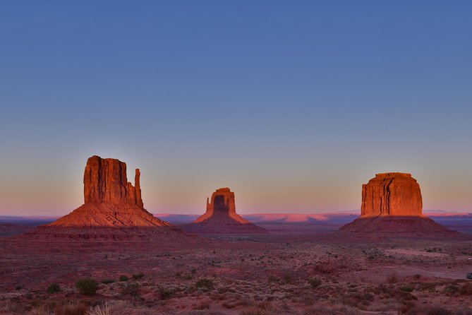 3.0 Hours of Monument Valleys Sunrise or Sunset 44 Tour - Meeting and Pickup