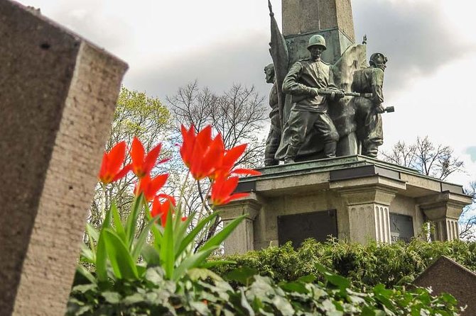 3.5-Hour Cold War Potsdam Tour With Bridge of Spies - Tour Duration and Details
