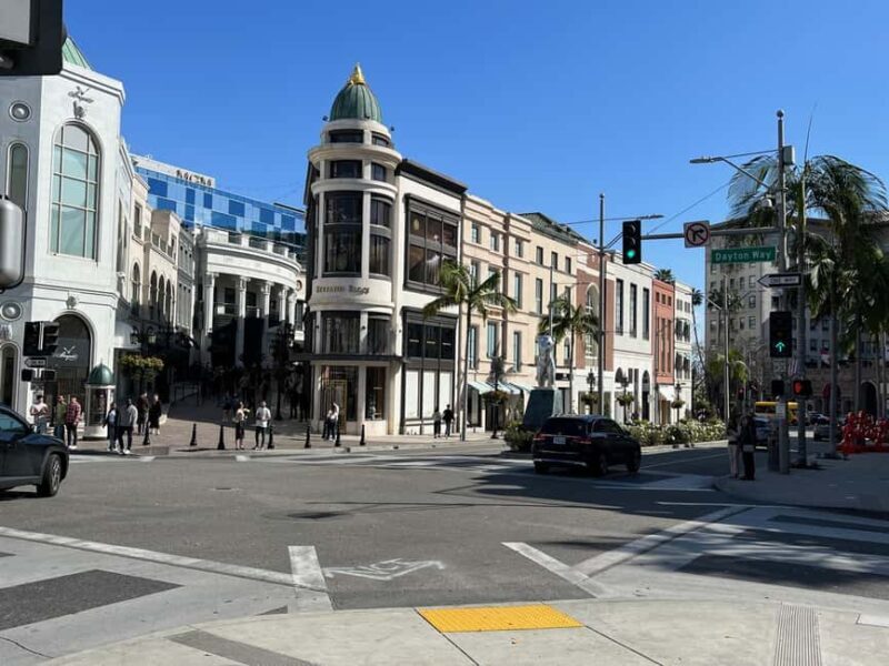3.5-hour private tour of Hollywood and Beverly Hills in an SUV - Good To Know