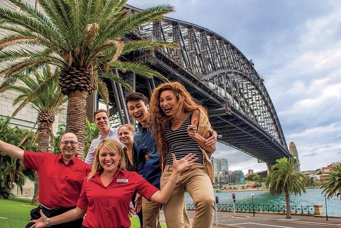 3.5 Hours Explore Bondi Beach and Sydney Sightseeing Tour - Hyde Park Exploration