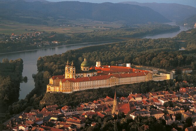 3 Castles and Wine Tasting Tour in Danube Valley From Vienna - Reviews and Testimonials