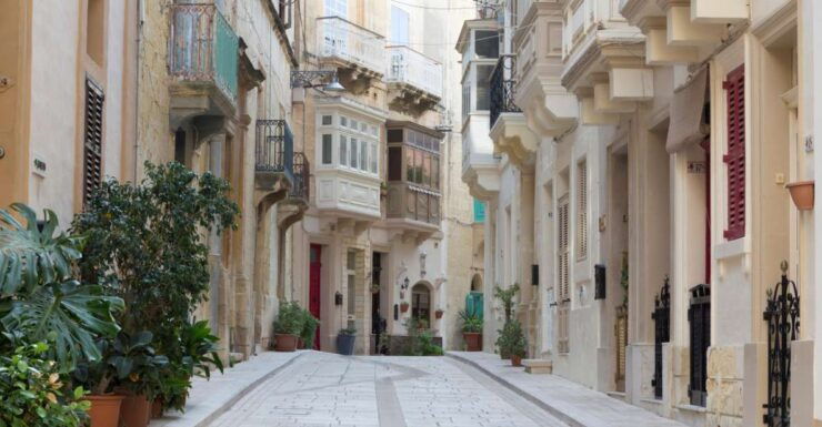 3 Cities - Guided Tour of Birgu in English - French - German - Language Options and Booking Details