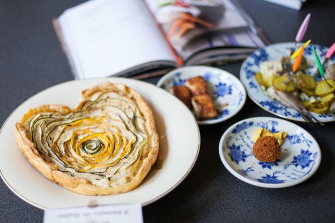 3-course Dutch Dinner in Canal House Overlooking River Amstel - Meeting and Logistics