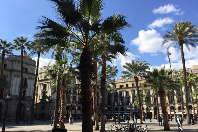 3-Course Lunch In The Gothic & Harbor Boat Cruise Adventure Tour - Lunch Menu Highlights