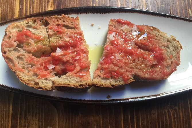 3-Course Lunch In The Gothic & Harbor Boat Cruise Adventure Tour - Common Questions