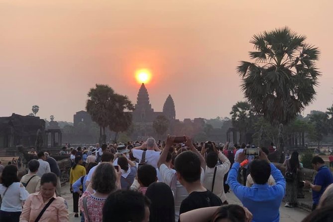 3-D Angkor Temples With One Sunrise - Insider Tips