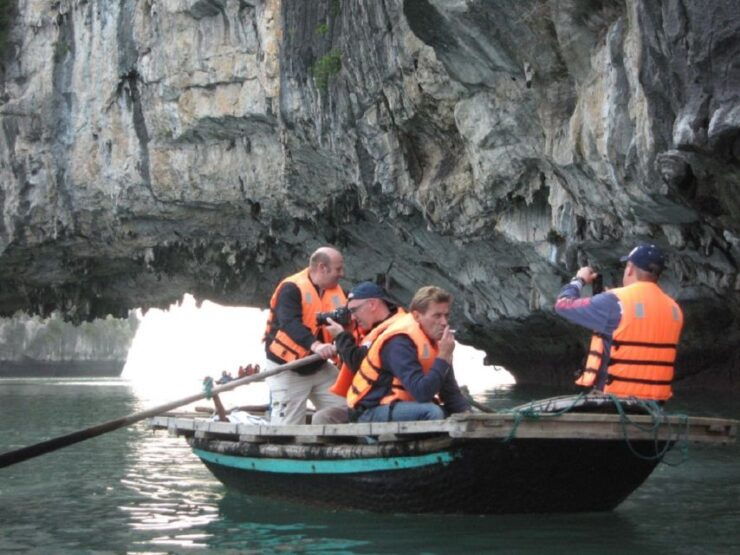 3 Day 2 Night Bai Tu Long Bay Luxury Junk - Booking Details