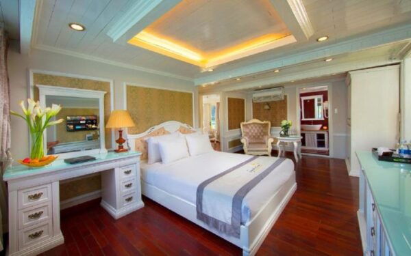 3 Day 2 Night Bai Tu Long Bay Luxury Junk - Reviews and Information