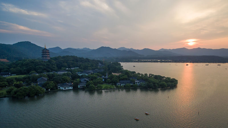 3-day 2-night tour of Hangzhou + Wuzhen + Xitang - Day three: West Lake, Hefang Street and lunch
