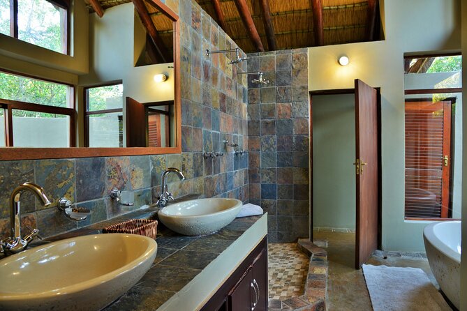 3 Day 4 Star Pilanesberg Safari - Common Questions