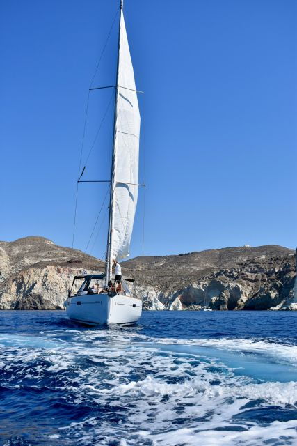 3-Day Crewed Charter "The Relaxing"- Beneteau Oceanis 45 - Accommodation and Meals
