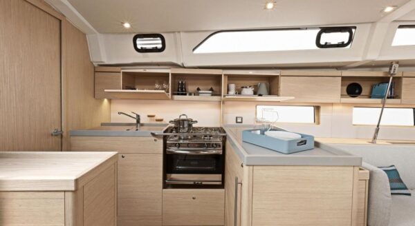3-Day Crewed Charter "The Relaxing"- Beneteau Oceanis 46.1 - Common Questions